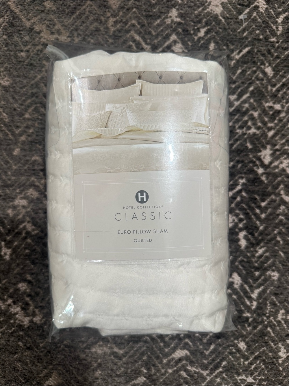 NWT Hotel Collection Ivory Classic Hydrangea Quilted Euro Pillow Sham Ivory 27”